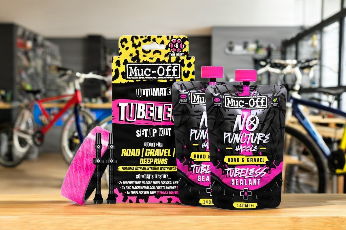 Kit tubeless bici: montaggio, valvole e liquido